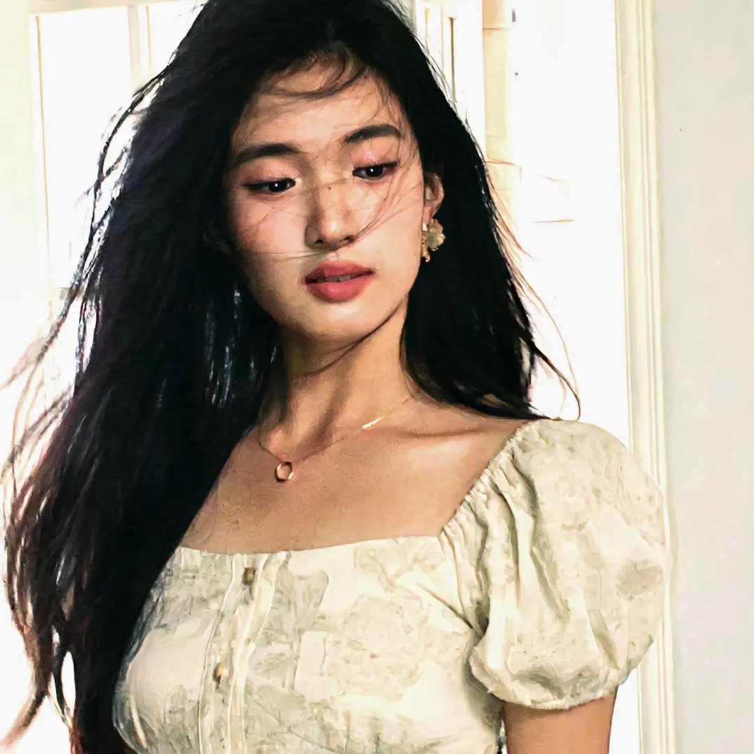 女儿住在月亮上